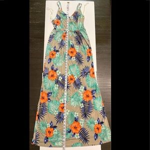 The vintage shop
dress